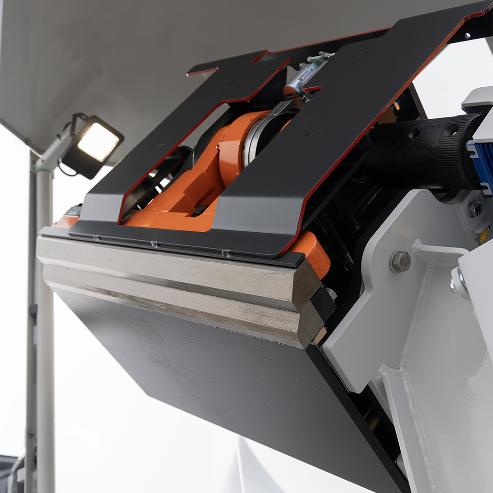 Ammann: patented double tamper can be adjusted on the fly